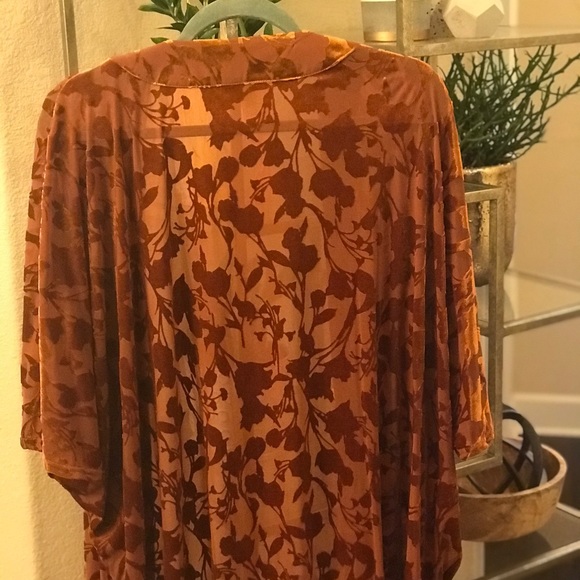 Cover up - Picture 2 of 3